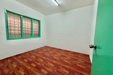 Anggerik Apartment, Seri Kembangan