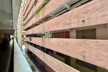 Anggerik Apartment, Seri Kembangan