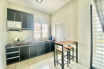 TAMAN BAYU INDERA, LUKUT