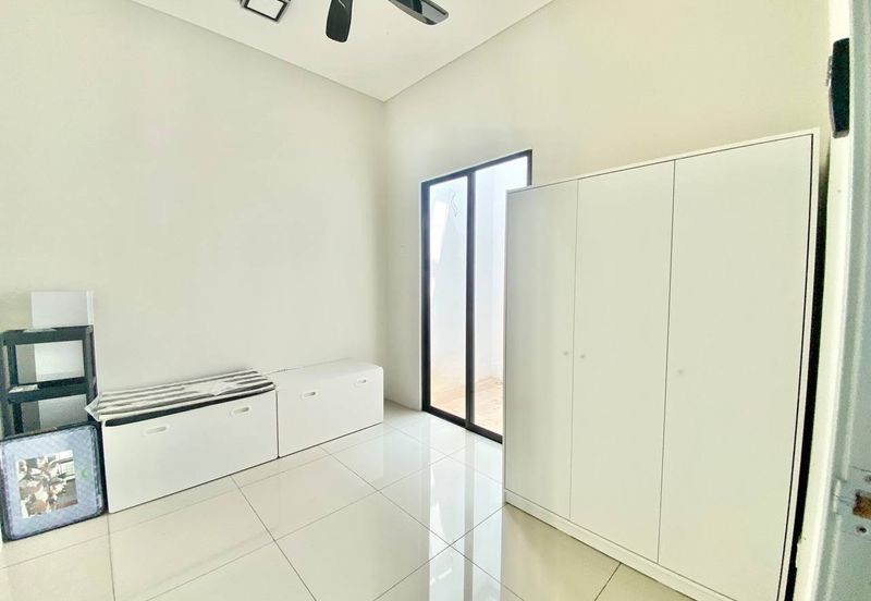 TAMAN BAYU INDERA, LUKUT