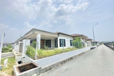 TAMAN BAYU INDERA, LUKUT