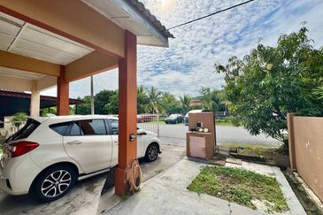 Desa Pinggiran Putra