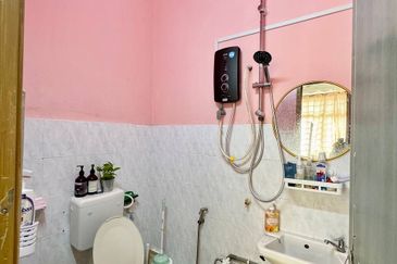 Desa Pinggiran Putra