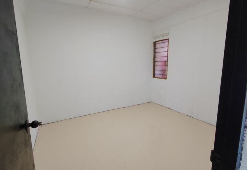 TAMAN MERLIMAU UTARA