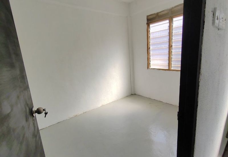 TAMAN MERLIMAU UTARA