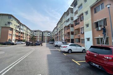 Pangsapuri Sutera Apartment (Kajang)