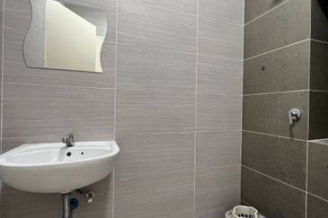 Monet Springtime @ Sunsuria City