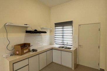 Monet Springtime @ Sunsuria City