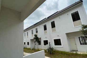 Monet Springtime @ Sunsuria City