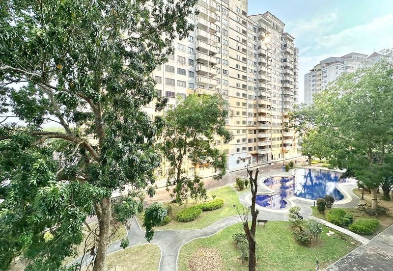 Vista Millennium Condominiums