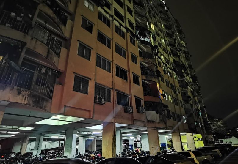 Saujana Ria Apartment