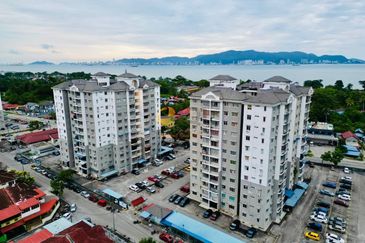 Taman Teluk Air Tawar Indah