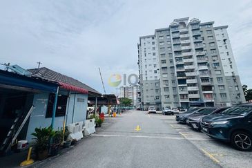 Taman Teluk Air Tawar Indah