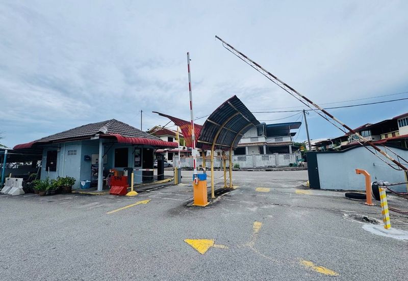 Taman Teluk Air Tawar Indah