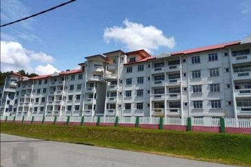 Pangsapuri Cempaka @ Taman Salak Maju