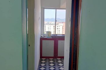 Flat Mutiara Fadason