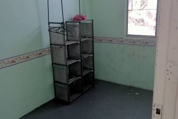 Flat Mutiara Fadason