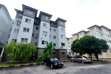 Pangsapuri Taman Tasik Utama