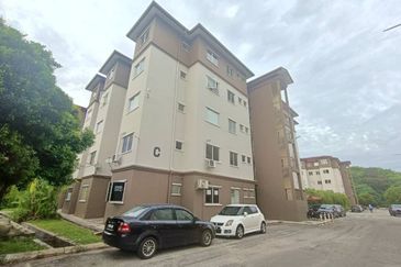 Pangsapuri Taman Tasik Utama