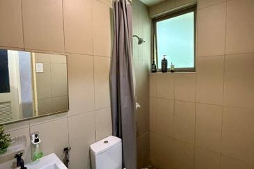 Lake Point Residence