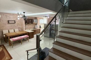 Lake Point Residence