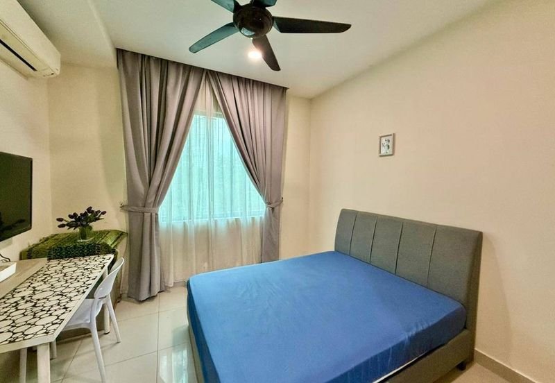 Lake Point Residence