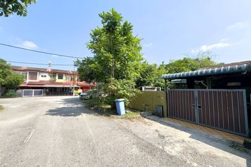 Bandar Mahkota Banting (Brooklands)