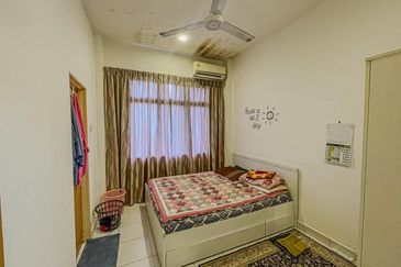 Dahlia Court Apartment