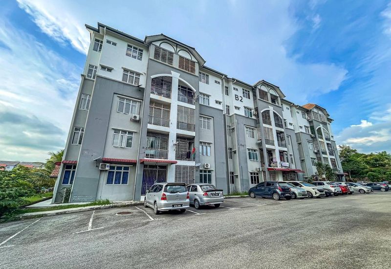 Dahlia Court Apartment