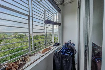 Dahlia Court Apartment