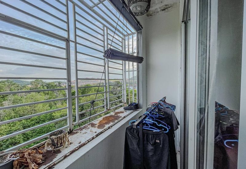 Dahlia Court Apartment