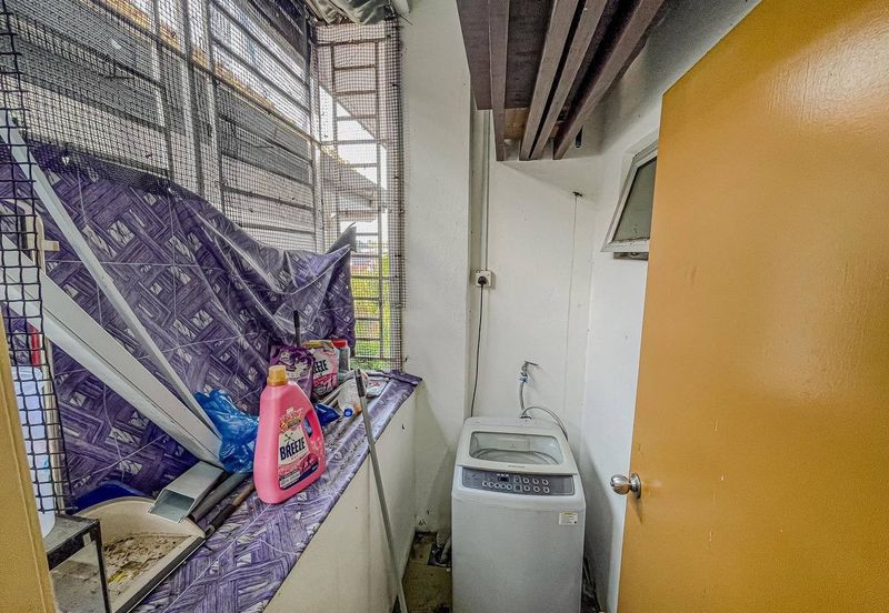 Dahlia Court Apartment