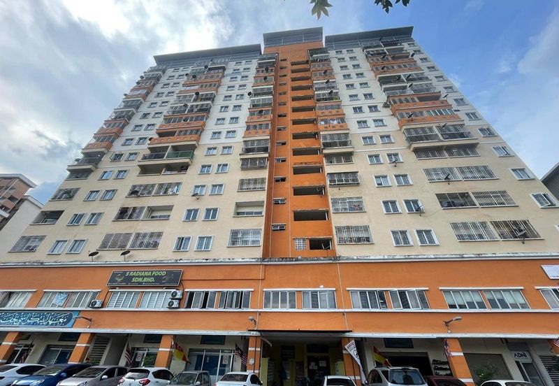 Residensi Bistaria, Ukay Bistari