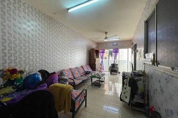 Residensi Bistaria, Ukay Bistari