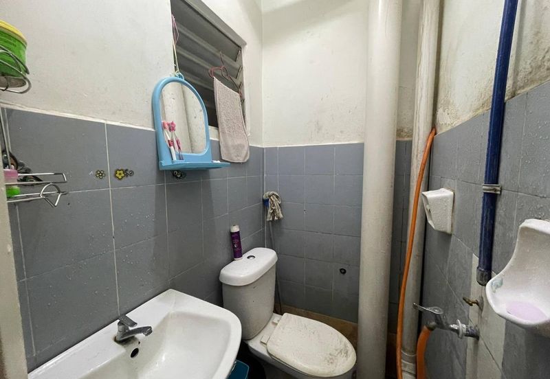 Residensi Bistaria, Ukay Bistari