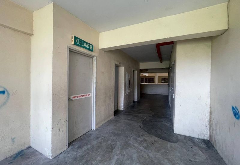 Residensi Bistaria, Ukay Bistari