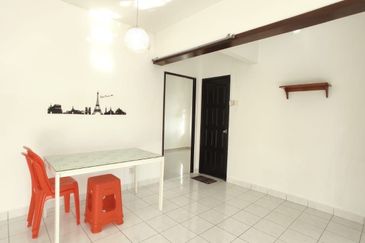 Pangsapuri Kristal (Crystal Tower), Taman Bukit Indah