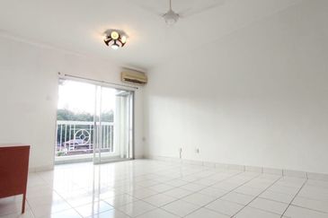 Pangsapuri Kristal (Crystal Tower), Taman Bukit Indah