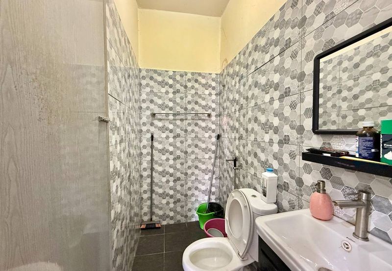 Teratai Mewah Condominium