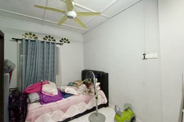 TAMAN KENANGA SEK 1(TAMAN TENGKERA)