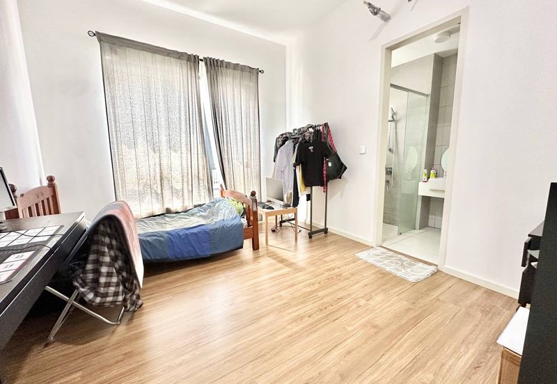 Freesia Residences @ Tropicana Aman