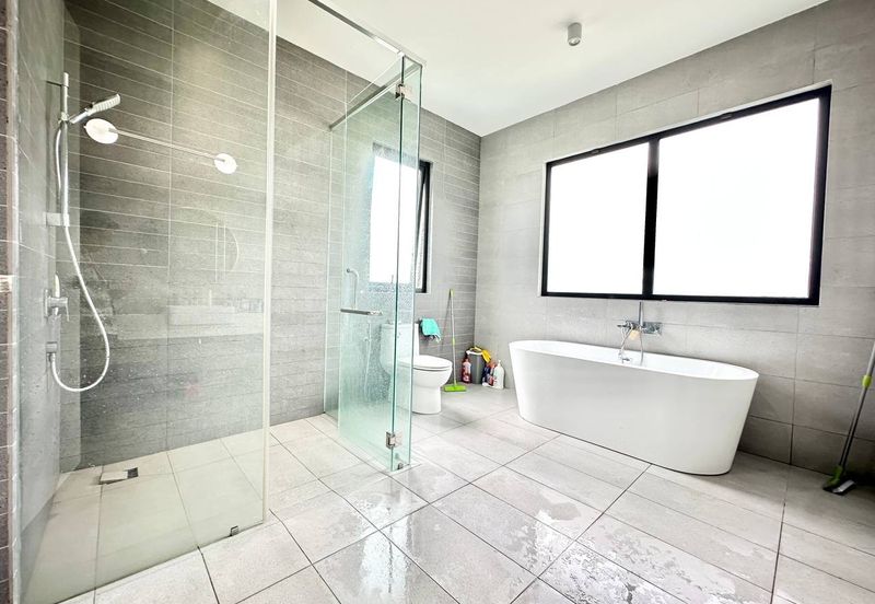 Freesia Residences @ Tropicana Aman