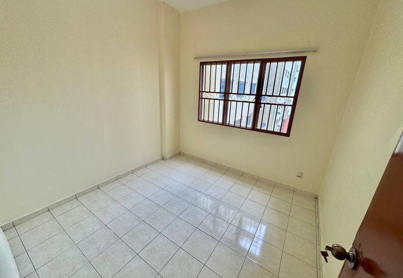 Pangsapuri Damai Mewah B