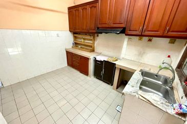 Taman Laman Desa, Desa Latania