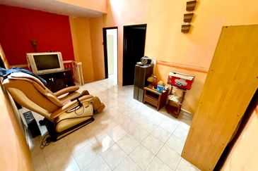 Taman Laman Desa, Desa Latania