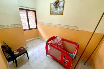 Taman Laman Desa, Desa Latania