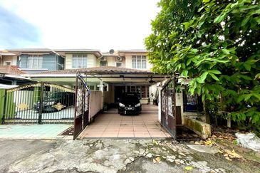 Taman Laman Desa, Desa Latania