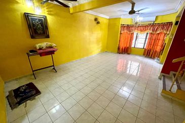 Taman Laman Desa, Desa Latania