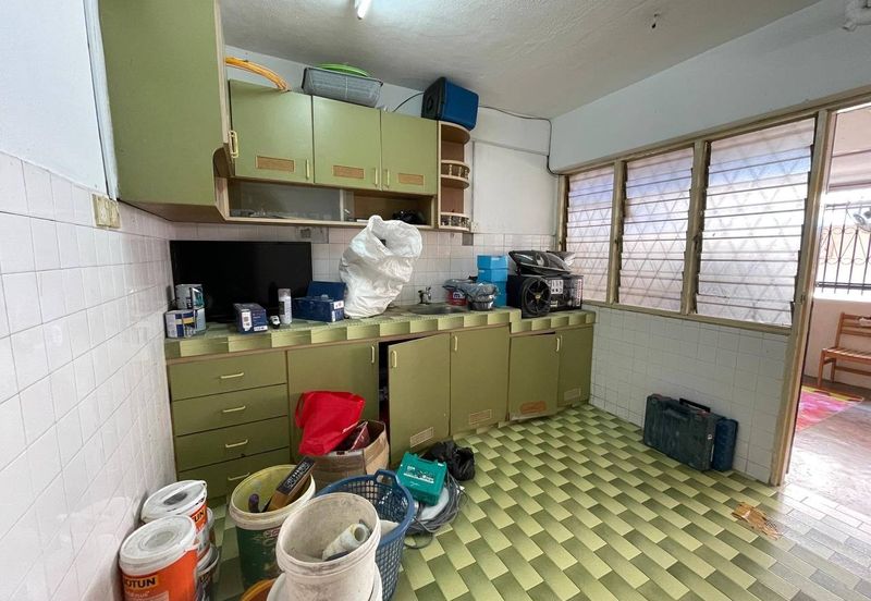 Flat Pandan Jaya Blok L13