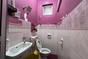 Taman Mawar, Bandar Baru Salak Tinggi